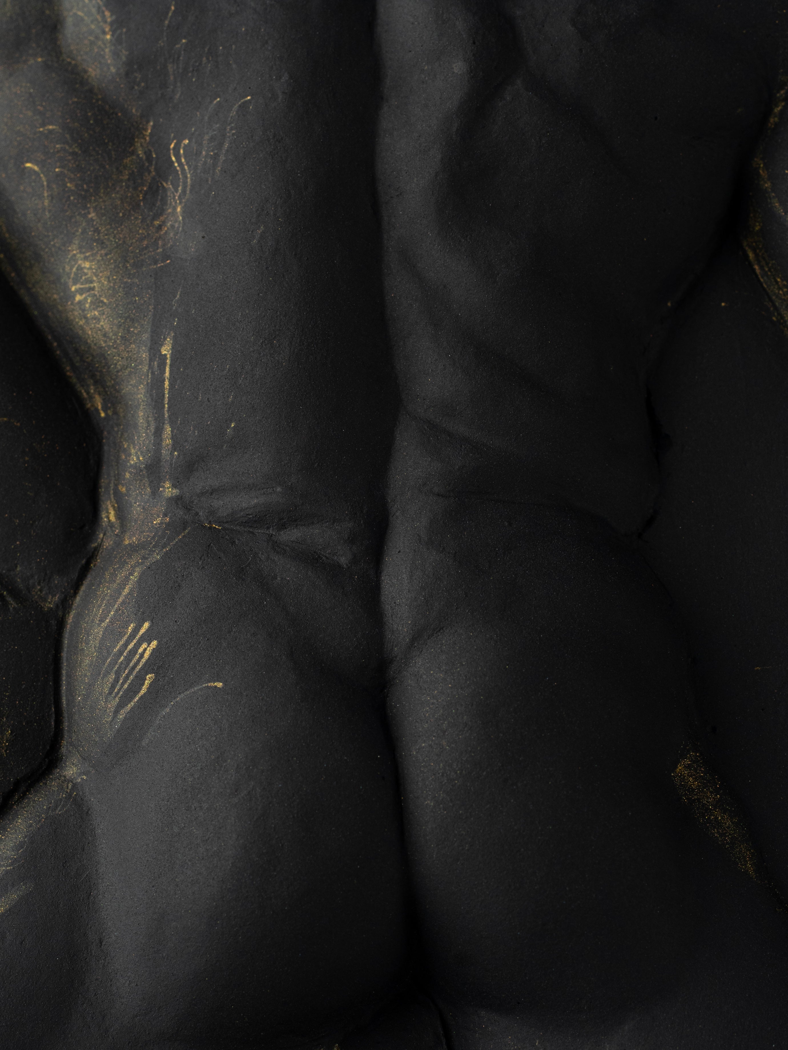 KNEELING DOWN-6