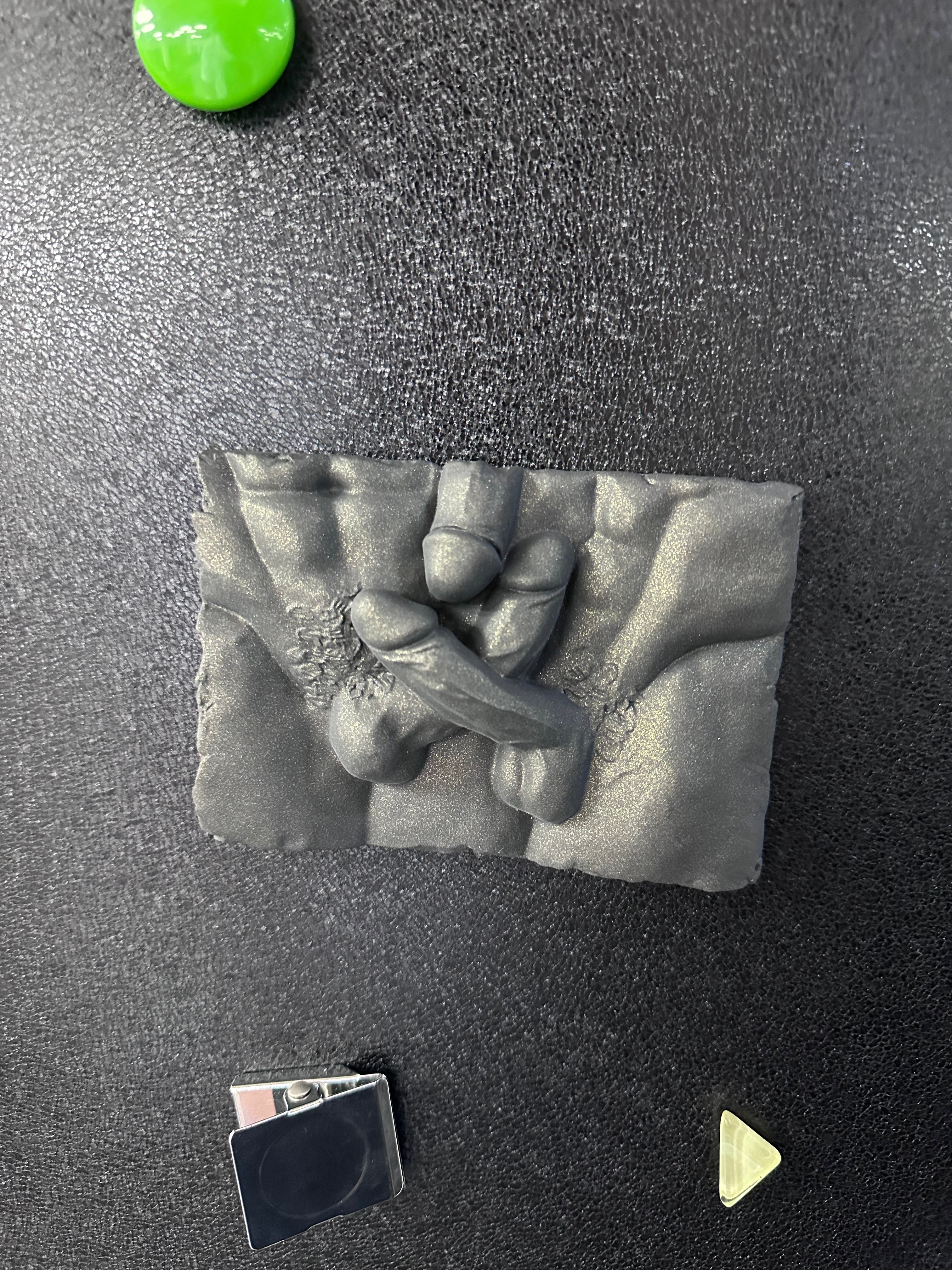 TORI RELIEF MAGNET-2