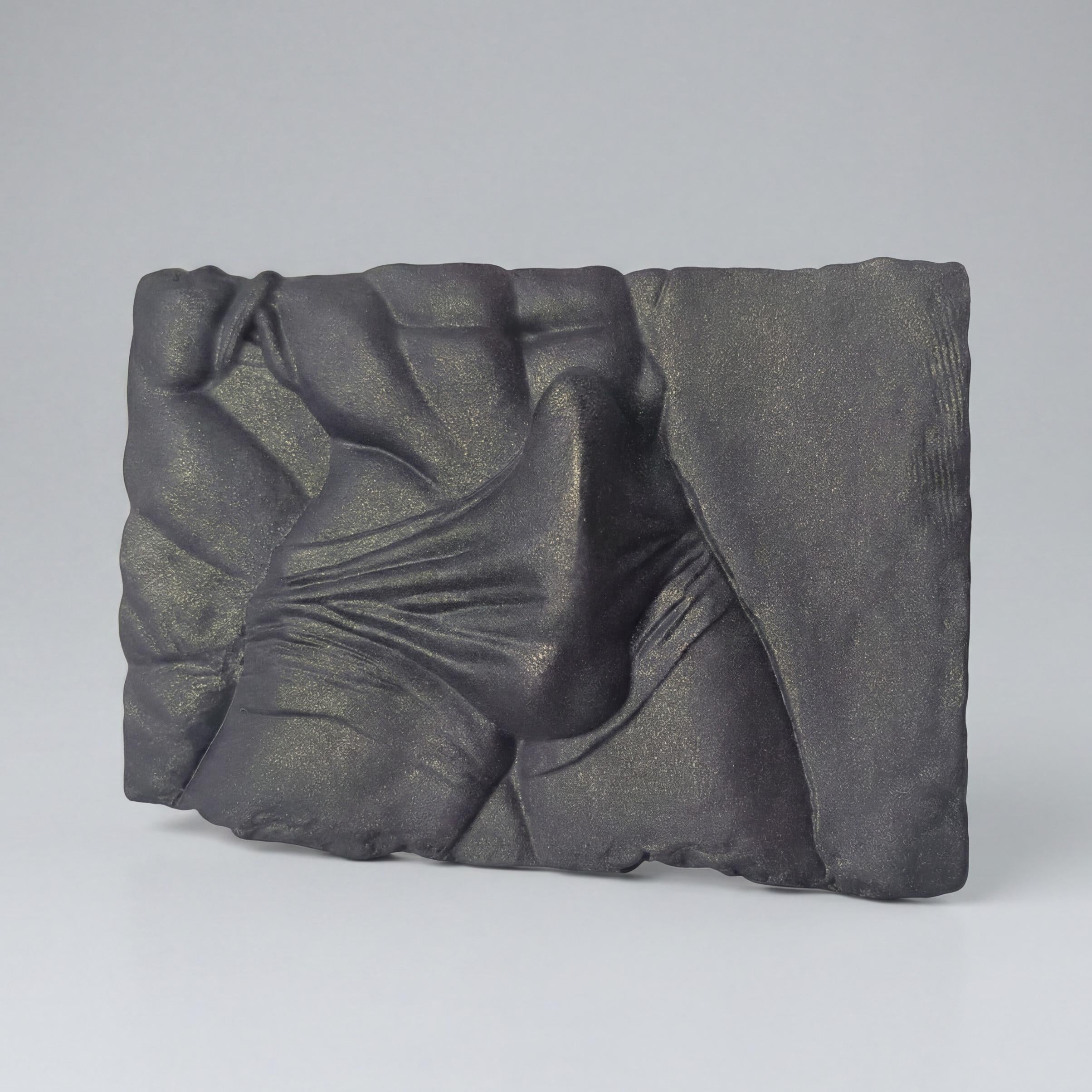 MID-BODY RELIEF MAGNET-1