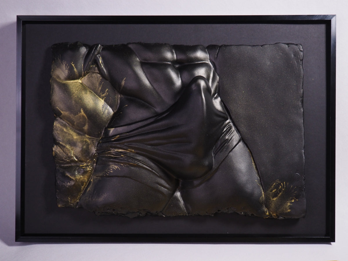 MALE MID-BODY FRAMED RELIEF
